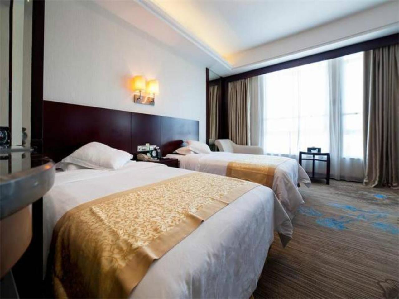Grand Noble Hotel Цзиндечжен Екстериор снимка