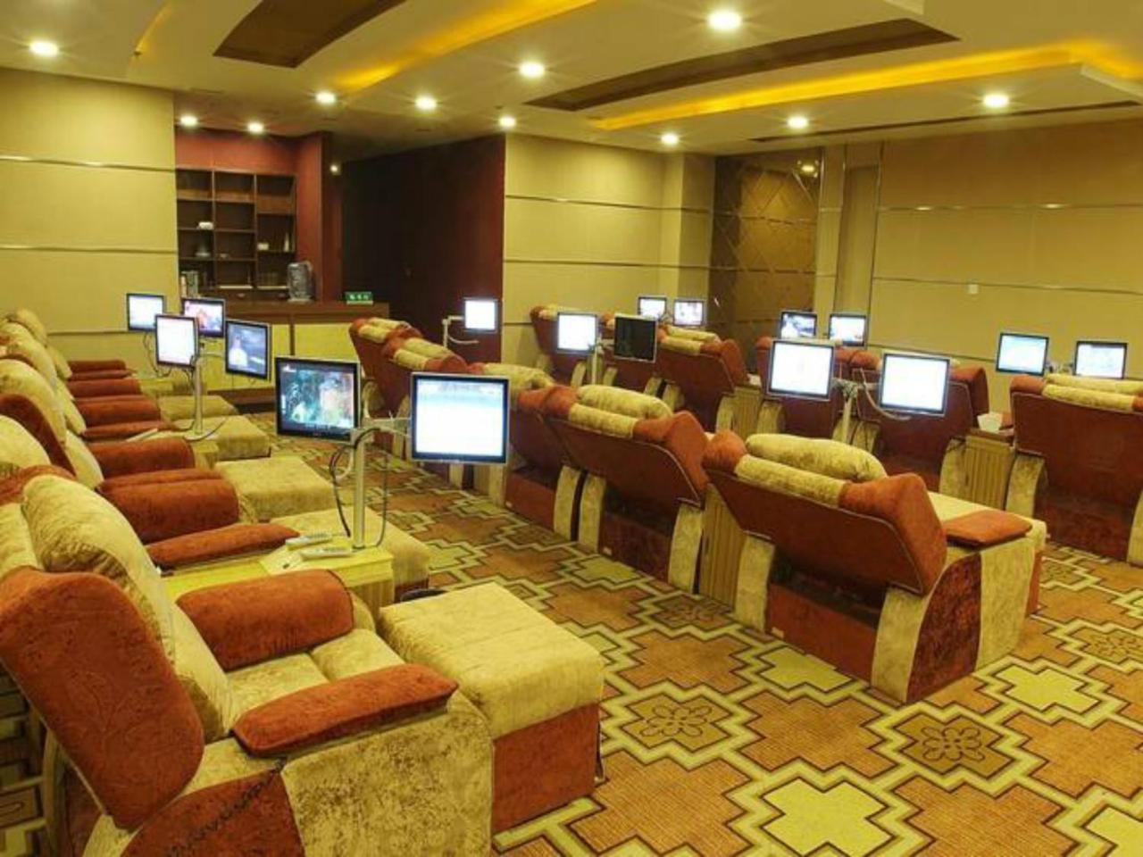 Grand Noble Hotel Цзиндечжен Екстериор снимка
