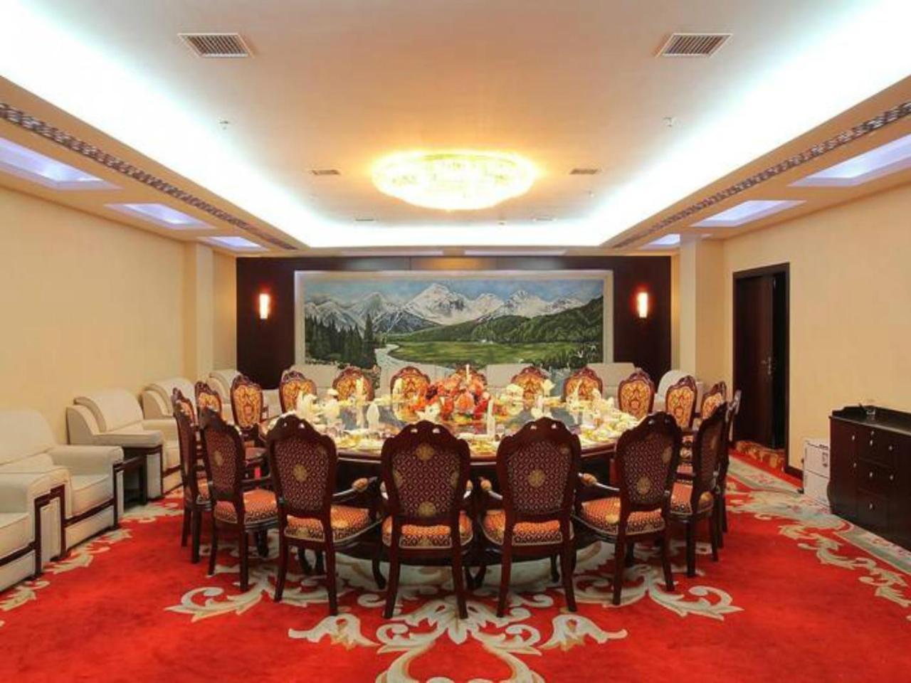 Grand Noble Hotel Цзиндечжен Екстериор снимка